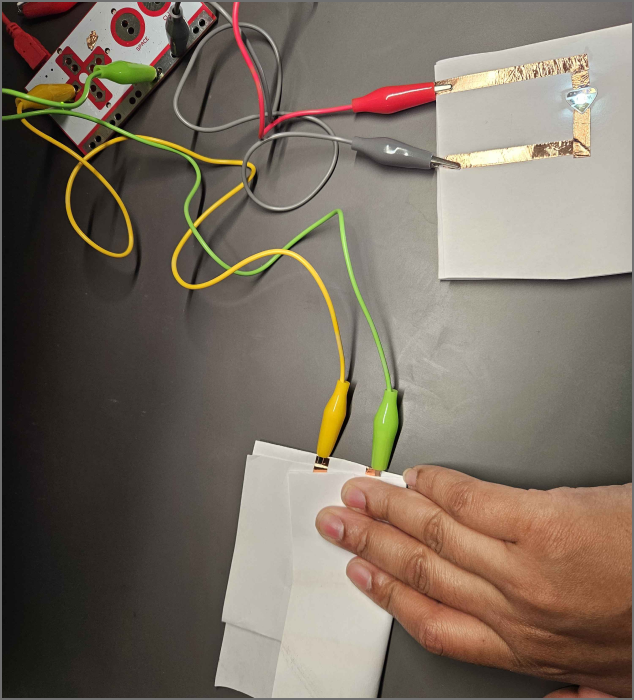 a working light switch using the makey makey